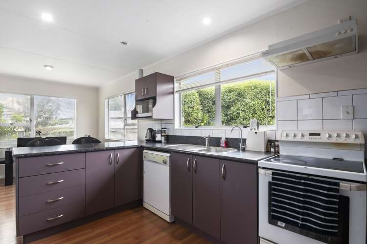 2/337 Nayland Road Stoke_2