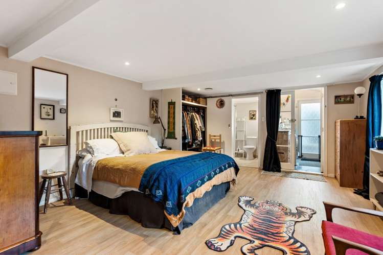 20 Lake Road Devonport_5