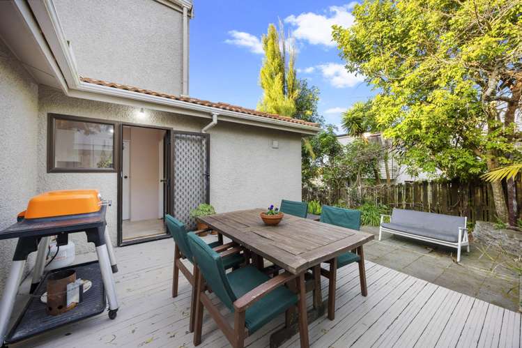 2/10e Penning Road Castor Bay_16