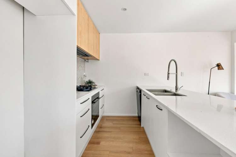 1/33 Trafford Street Harewood_8