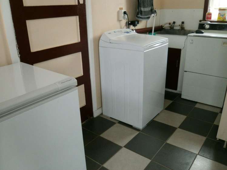 54 Frances Street Balclutha_14