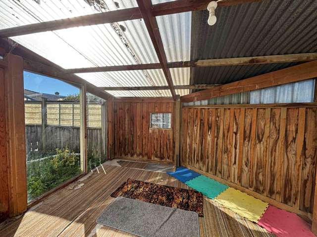 2/105 Grace Street Appleby_1