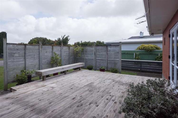35 Disraeli Street Hawera_16