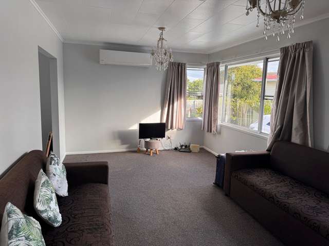 16 Moffitt Place Mangere East_2