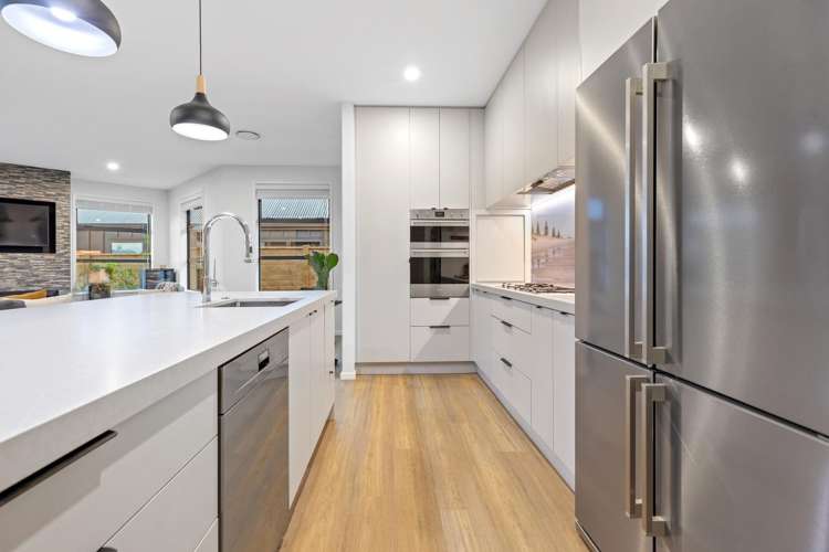 160 Lakes Boulevard Pyes Pa_8