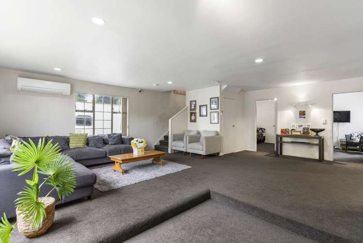 98 Hill Road The Gardens_17