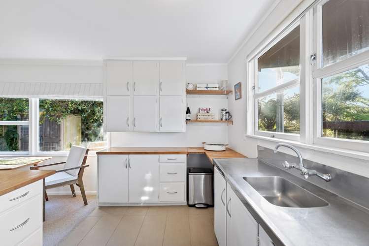 84a Glenvar Road Torbay_6