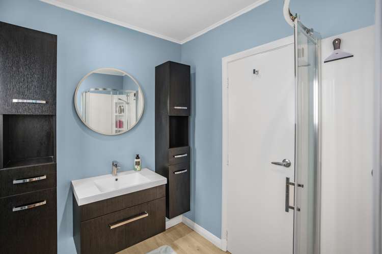 138 Reynolds Street Taita_13