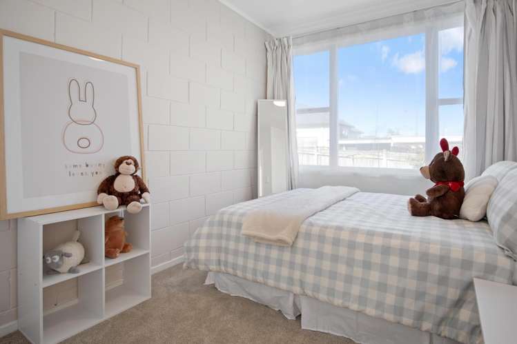 2/134 Edmonton Road Te Atatu South_12