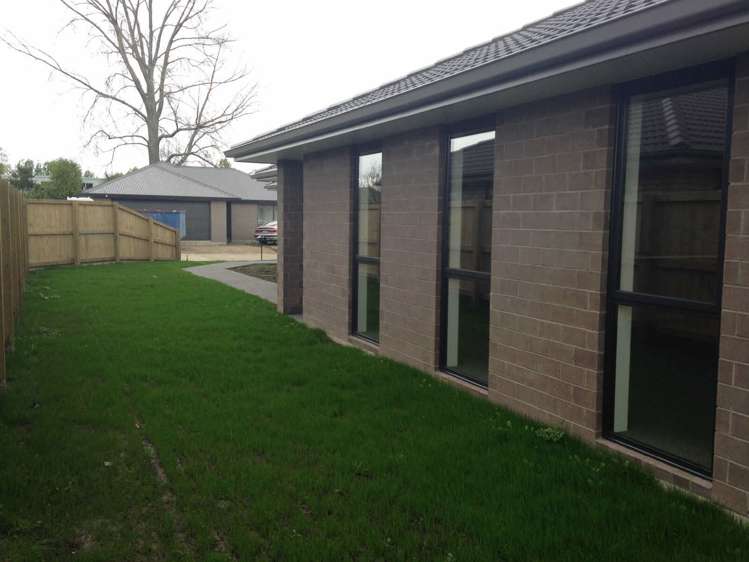 16 Kennedy Lane Hamilton East_24