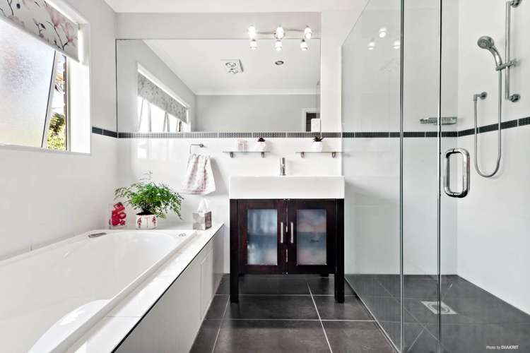 53 Lough Bourne Drive Pukekohe_16