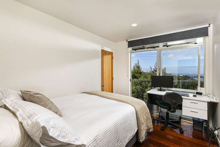 32 Te Araroa Drive Paremoremo_10