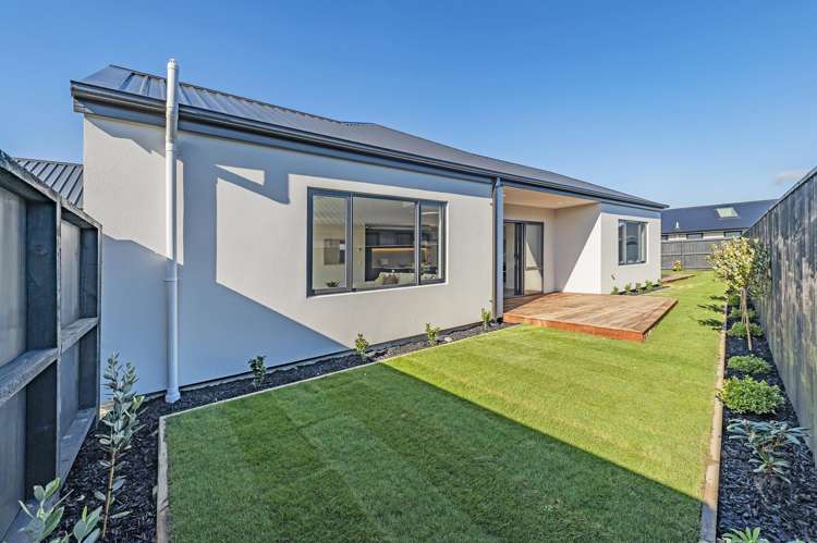 60 Whitehorn Drive Lincoln_31