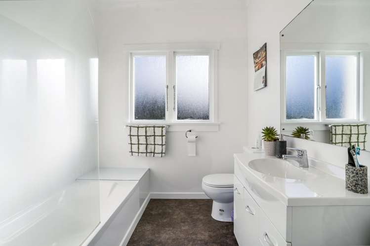 126 Mackenzie Street Winton_12