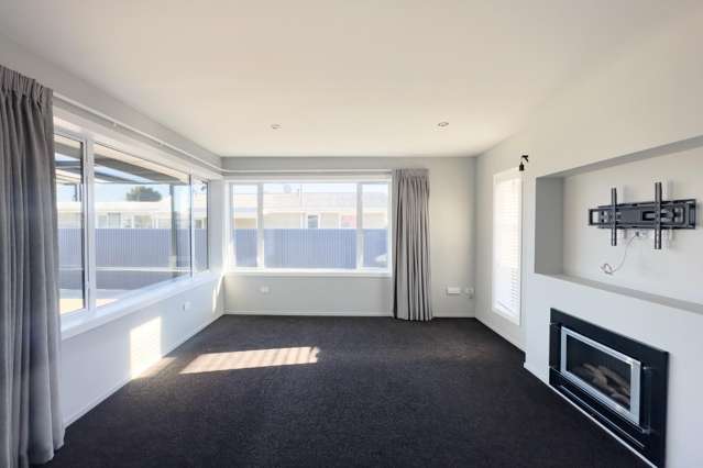77 Neil Street Hornby_2