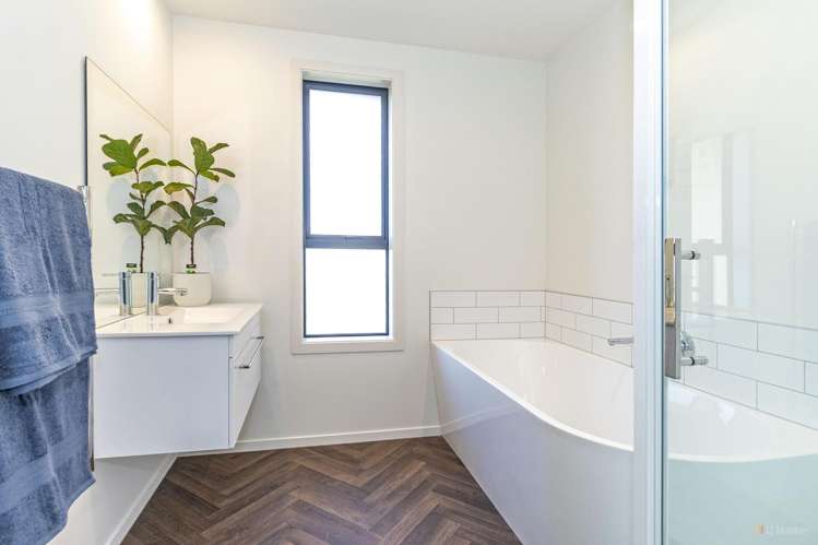 123 Oak Street Orari_16