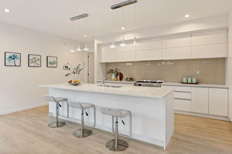 53 Beachwood Drive Hatfields Beach_10