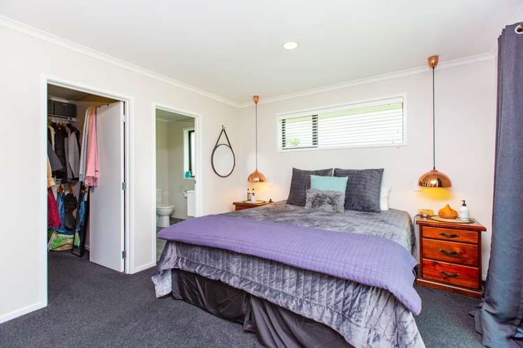 24 Kawariki Drive Baverstock_8