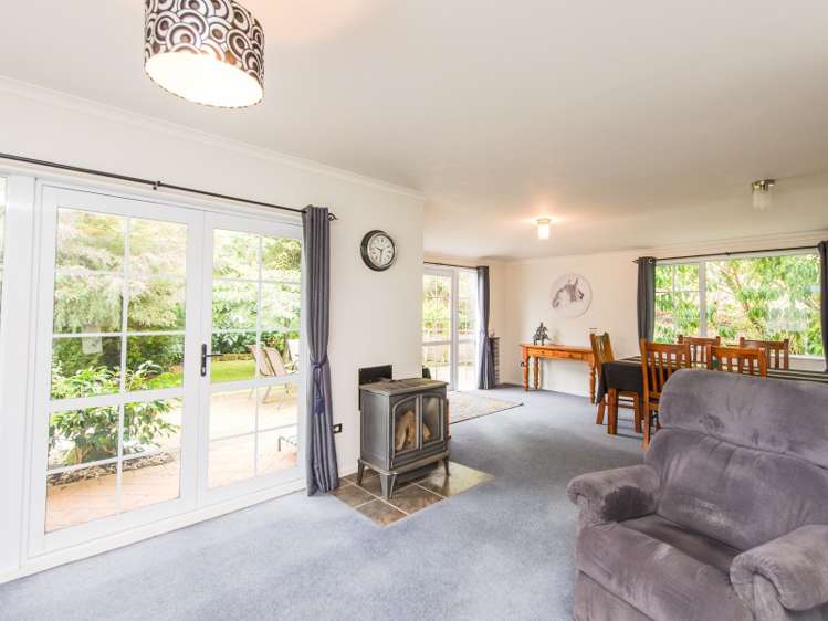 13 Sandy Lane Otamatea_2