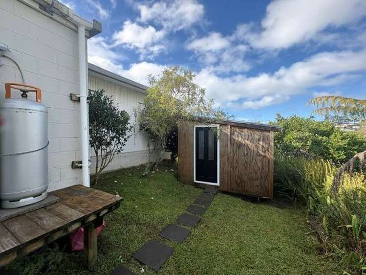 2/2 Maxwelton Drive Mairangi Bay_11