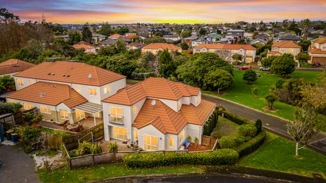 2 Chettle Court New Lynn_1