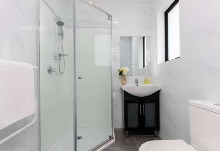 48B Waddell Avenue Point England_13