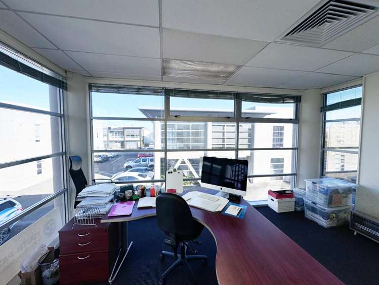 17B Leslie Hills Drive Riccarton_9