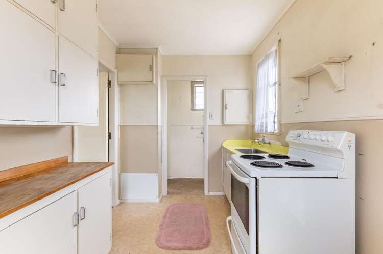338A Tremaine Avenue Takaro_7