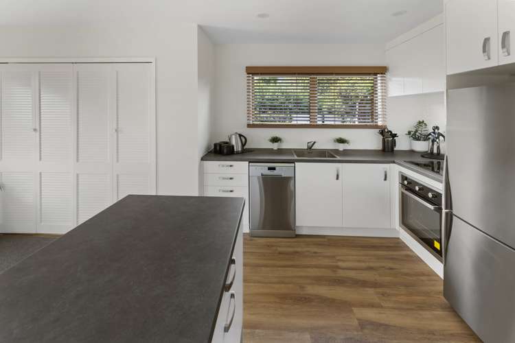 3/12 Arapiki Road Stoke_5