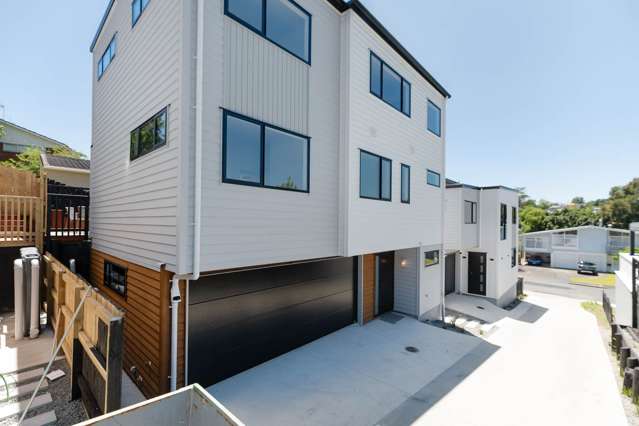 Top Schools, Brand new with Sky Tower Views