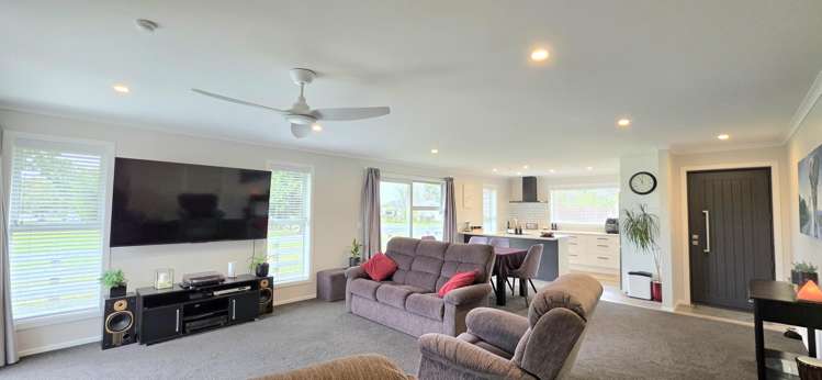 50 Bredins Line Marton_14