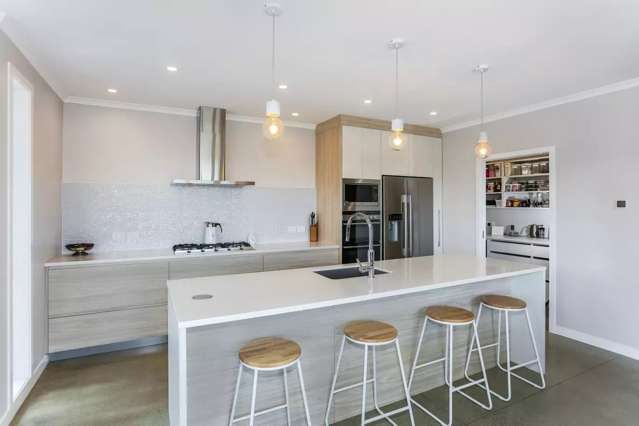 167 Chamberlain Road Bombay_3