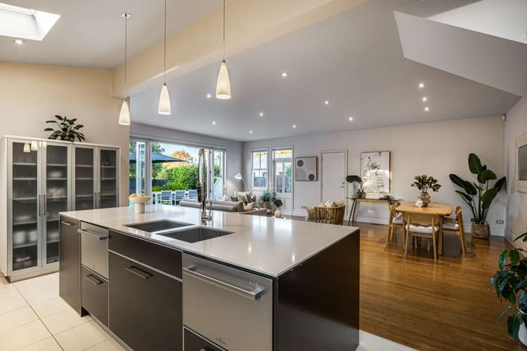 16 Calliope Road Devonport_7