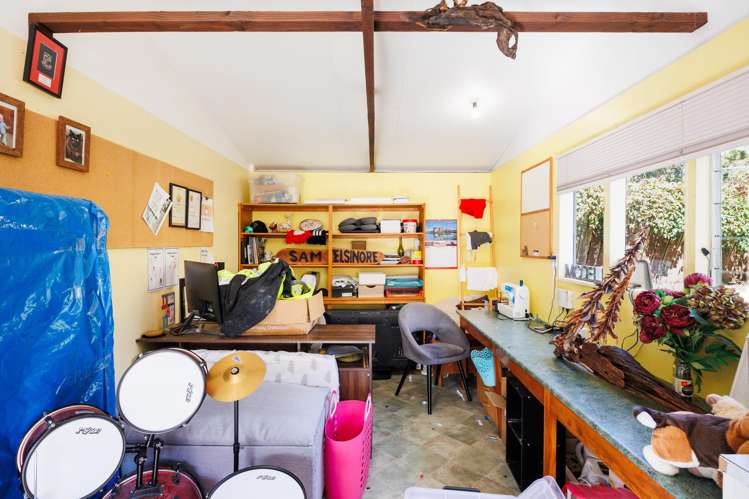 17 Park View Avenue Feilding_32