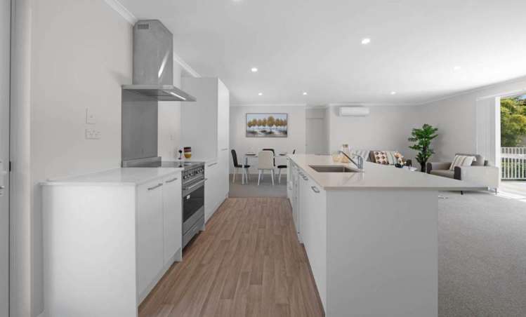 26A Callis Avenue Opaheke_10