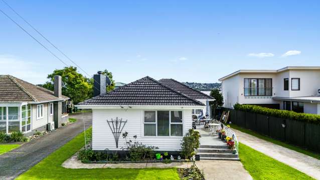 27 Shortt Avenue Mangere Bridge_2