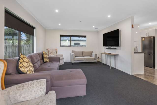 16 Mahanga Road Fairy Springs_2