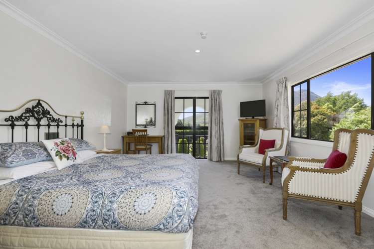 7 Deborah Rise Maunganamu_18