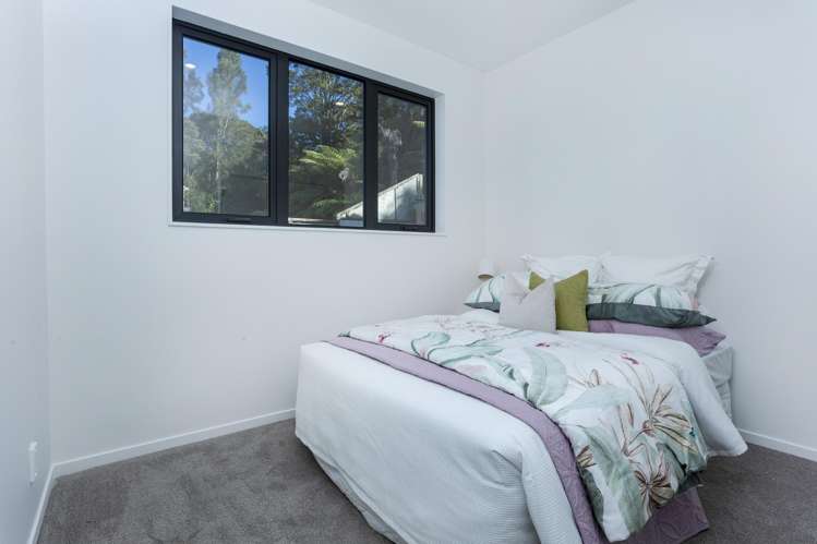 81B Ayton Drive Totara Vale_10