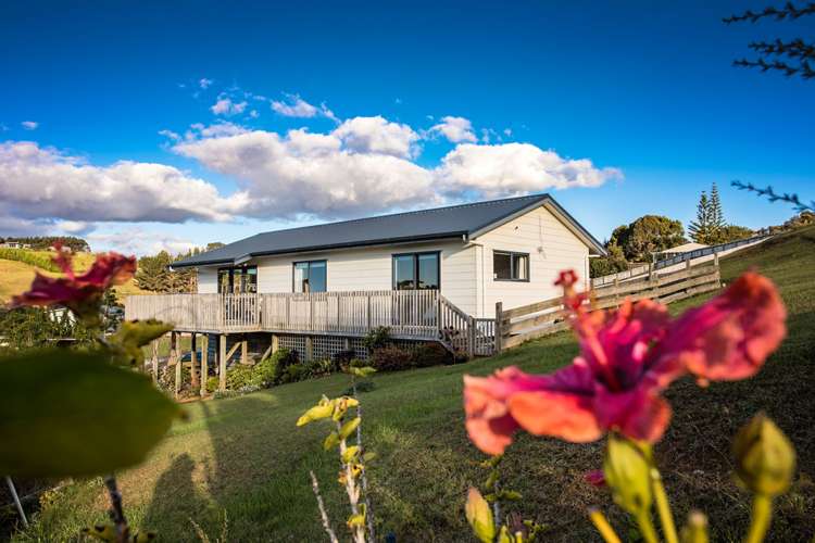 17 Hibiscus Avenue Cable Bay_18