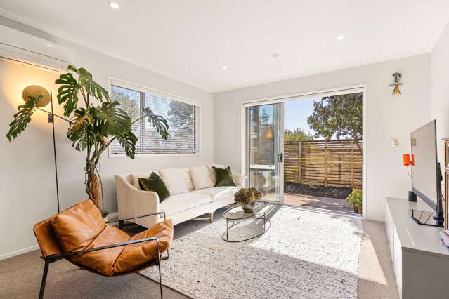91 Glidepath Road Hobsonville_3