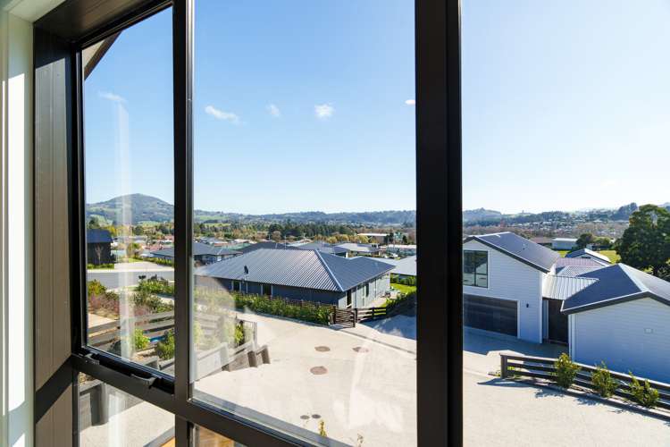 15 Trudi Place Green Island_18