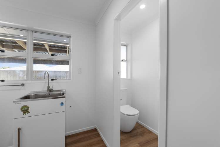 21 Orlando Street Stratford_19