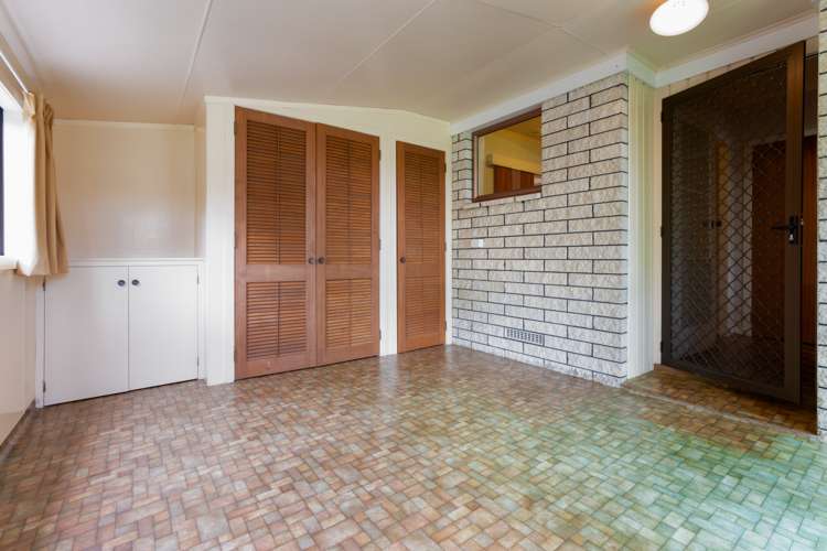 31 Campbell Street Leamington_14