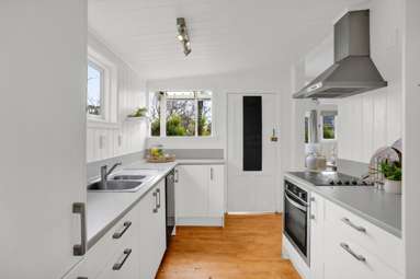 50 Brooklands Road_2