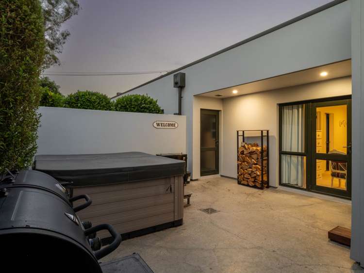 76 Moffat Drive Lincoln_18