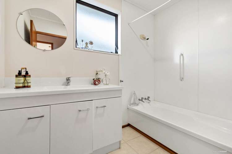 1/18 Layton Road Manly_11