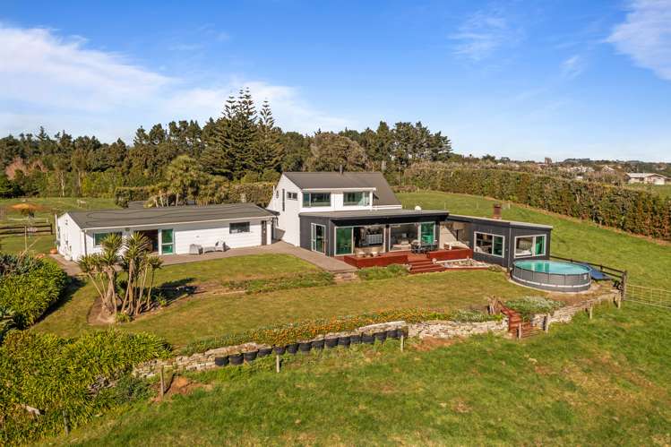 52 Beach Road Urenui_2