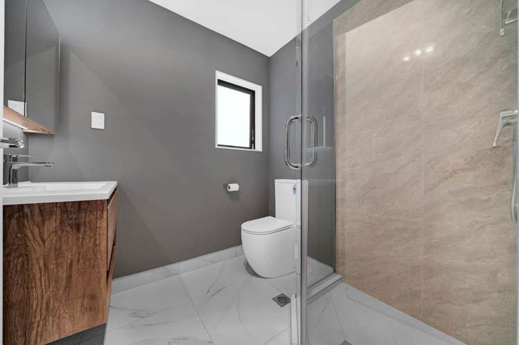 1/32 Sunlands Drive_4