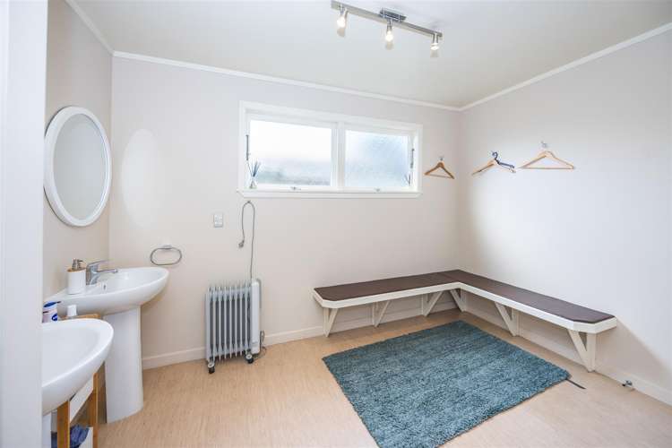 8-10 Myrtle Street Hamilton East_11